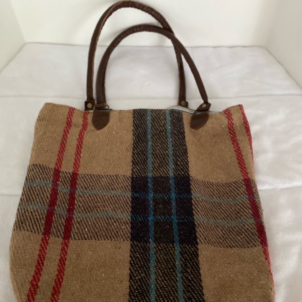 LADIES TOTE —BROWN PLAID, unknown brand blue stripe inside —REDUCED PRICE
